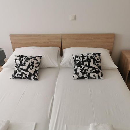 Apartmani Kronjac Milna  Eksteriør billede