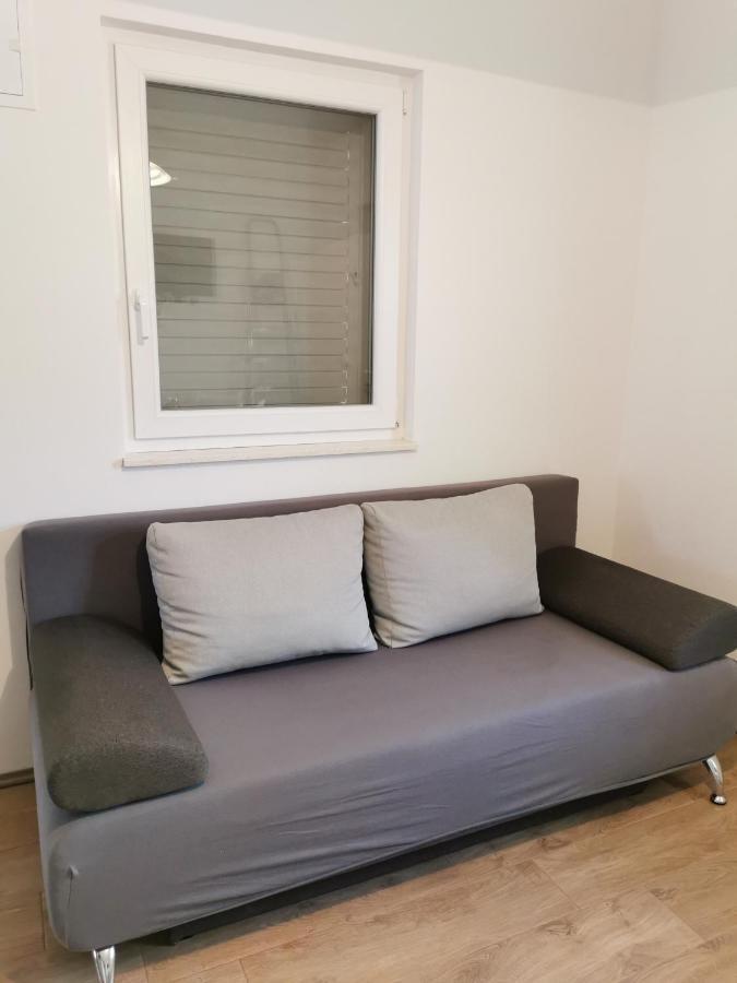 Apartmani Kronjac Milna  Eksteriør billede